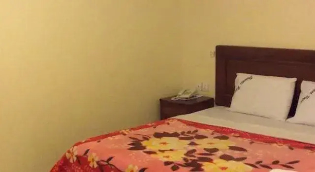 Royal Princess Hotel, Забронировать Отель Отели и гостиницы Сиануквиль, рядом с Union Commercial Bank, Отель