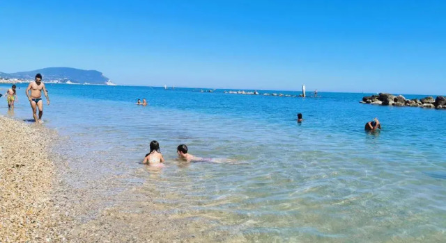 A due passi dal mare, Rezervovat Apartmán Porto Recanati 