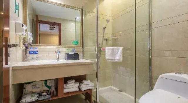 Люкс Yin Cheng Business Hotel
