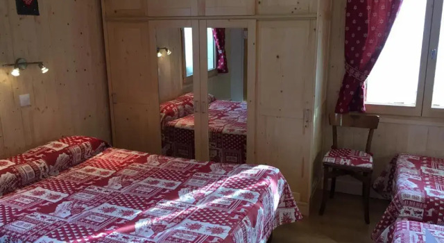 Четырёхместный номер Standard Hotel Les Granits