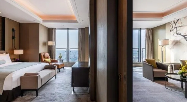 Люкс с красивым видом из окна Golden Eagle Summit Hotel Kunshan