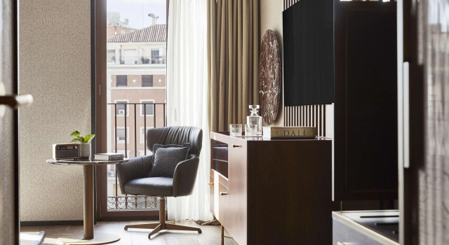Двухместный номер с балконом Thompson Madrid, by Hyatt