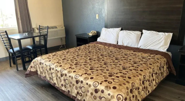 Номер Standard Economy Inn Fresno Yosemite NEWLY REMODELED