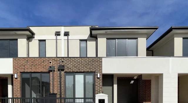 Casey Green Townhouse by GoodLive, Book Vacation Home  