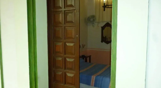Трёхместный номер Standard с балконом Hotel Monte Alban