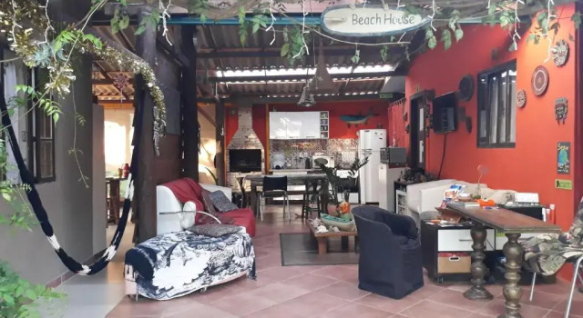 Кровать в общем номере (женский номер) Floripa Beach House Hostel