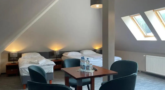 GórSKI SPA Karpacz w pobliżu wyciągów, Забронировать Отель Отели Карпач с парковкой, рядом с Kolorowa Ski Lift, Парковка