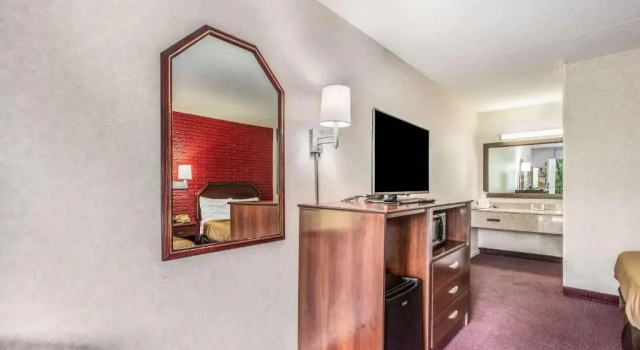 Номер Standard Economy Inn