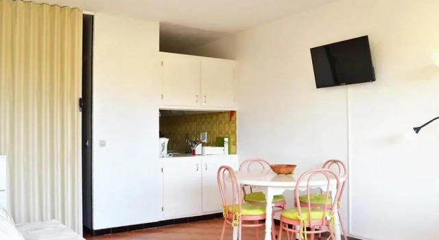 Appartement Le Lavandou, 1 pièce, 4 personnes - FR-1-251-187
