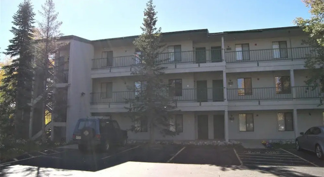 Saltlick 2 bed 2 bath 2 Br condo by RedAwning, Book Hotel Dillon Vail Ski, nær D'Vine Wine
