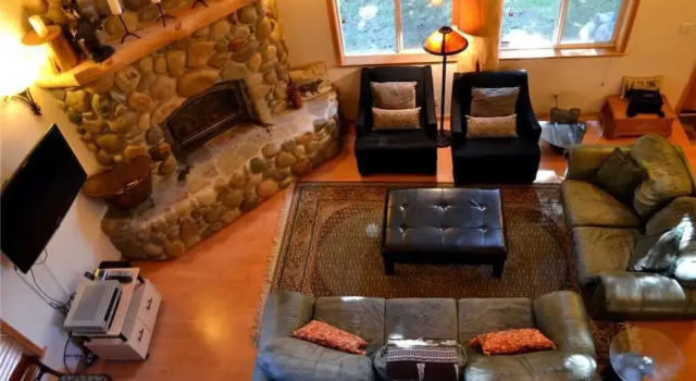 957 Tata at South Lake Tahoe 2 Bedrooms 2 Bathrooms Home, Забронировать Дом для отпуска Коттеджи Саут-Лейк-Тахо, Коттедж