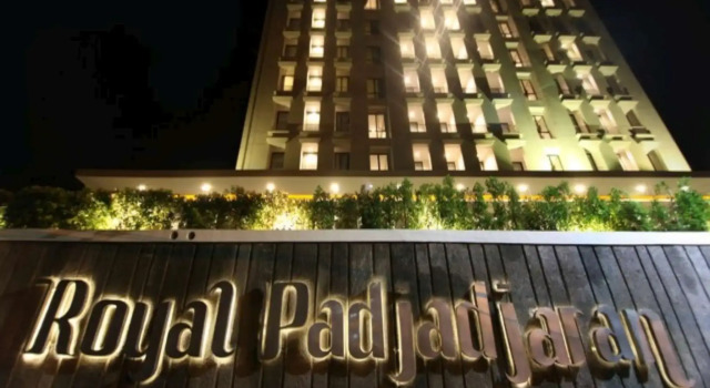 O podwyższonym standardzie pokój Royal Padjadjaran Hotel