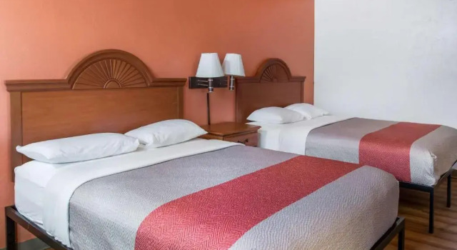 Четырёхместный номер Deluxe Motel 6-Wilsonville, OR - Portland