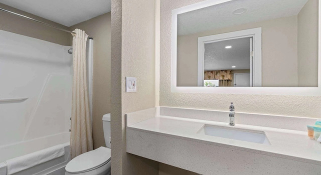Номер Standard Travelodge by Wyndham Kissimmee/Orlando
