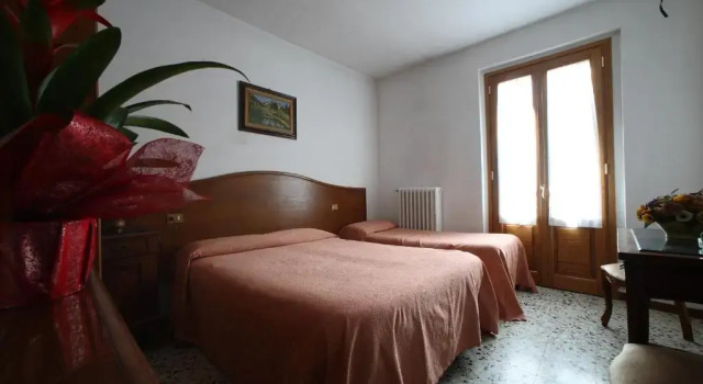 Трёхместный номер Standard Albergo Ristorante il Poggiolo