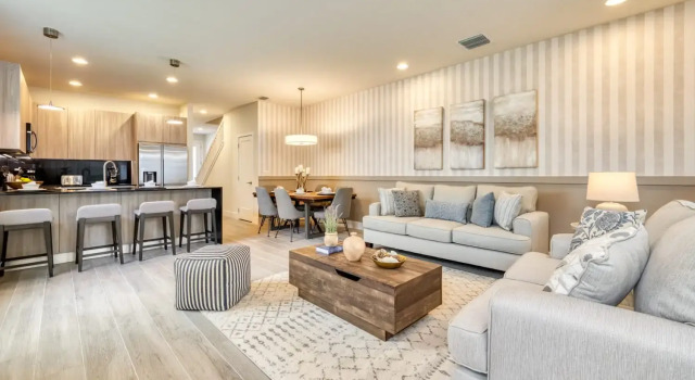 Modern and spacious home with private pool near Disney, Buchen Sie Hotel Hotels in Four Corners mit Pool, Schwimmbad