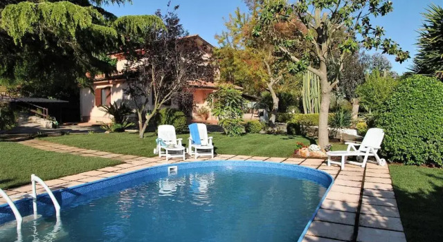 Вилла Villa Vallereale beautiful garden and private pool 9 km from Sperlonga
