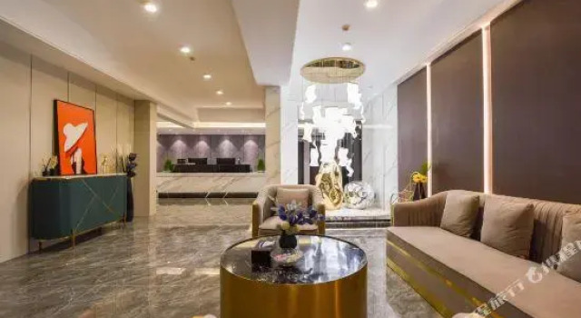 Трёхместный люкс ChongQing M apartment