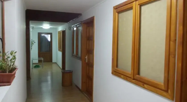 Casa Safta, Забронировать Отель Отели Синая с парковкой, рядом с Замок Пелеш, Парковка