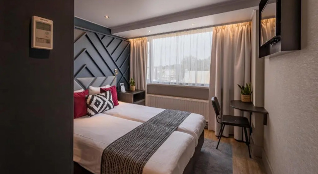 Hotel Restaurant De Zwaan, Book Hotel Raalte Salland