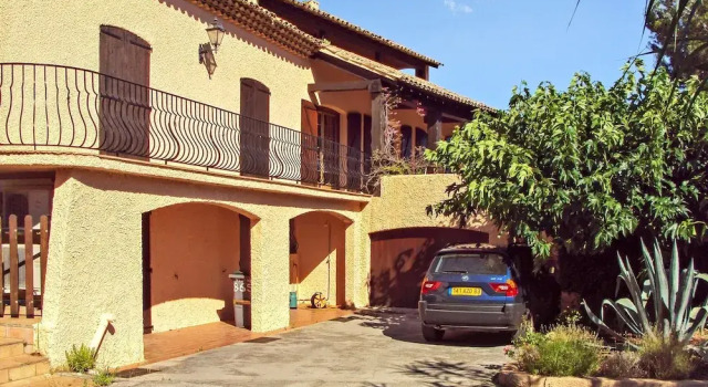 Apartment With 2 Bedrooms in Cavalaire-sur-mer, With Enclosed Garden -, Забронировать Апартаменты/квартира Апартаменты Кавалер-сюр-Мер, Апартаменты/квартира