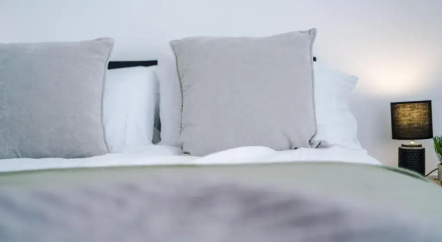 Stylish 2 Bedroom House, Entire Home, Free Parking, Wifi & Netflix, Prenota Hotel Liverpool Merseyside