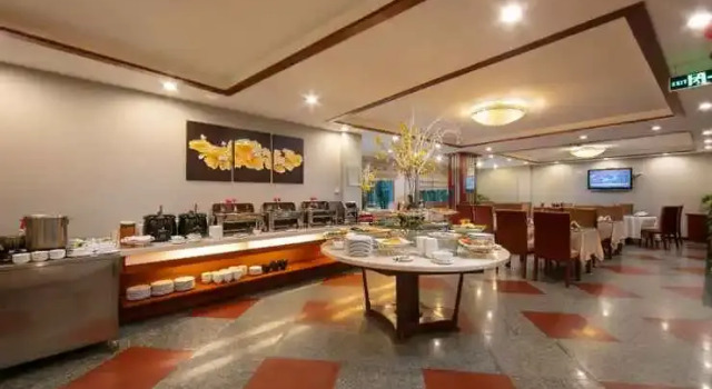 Sen Hotel 1, Забронировать Отель Отели Кау Гиай с парковкой, Парковка