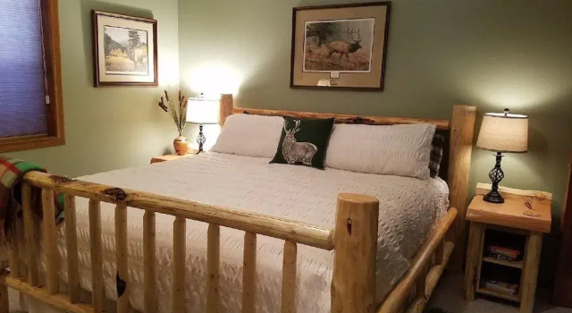 Two Bears Inn Bed & Breakfast, Book Hotel Hoteller i Red Lodge med parkering, Parkering