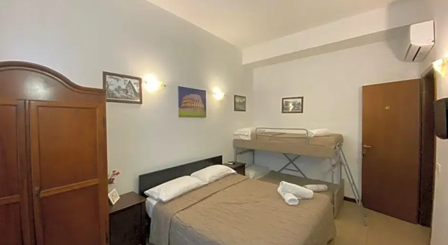 September Suite Rome, Забронировать Отель Рим Лацио, рядом с Вокзал Термини