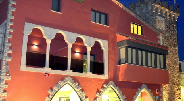 Hotel Vilassar, Забронировать Отель Отели Виласар-де-Мар с парковкой, Парковка