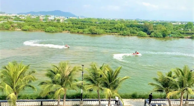 Семейный номер Standard с видом на реку Pearl Beach Hotel Quy Nhon