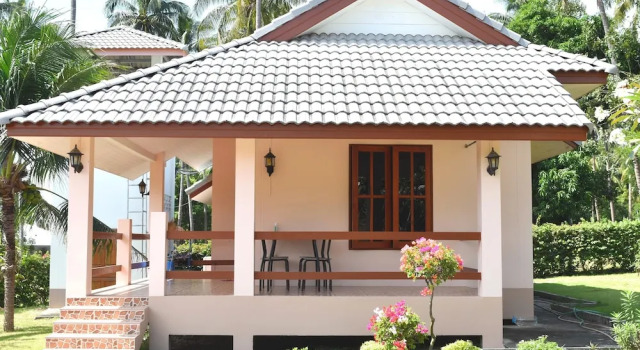 Бунгало c 1 комнатой с видом на сад Kate House Bangsaphan