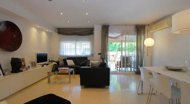 Holidays House