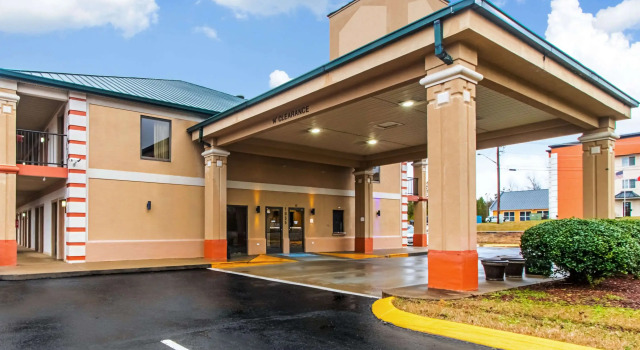 Guesthouse Inn and Suites, 予約 ホテル ディクソン テネシー州