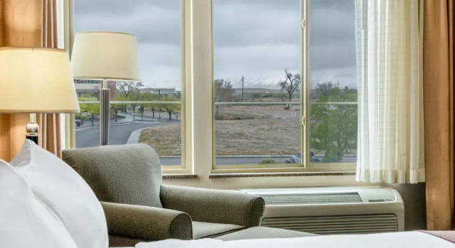 Номер Standard Holiday Inn & Suites Grand Junction-Airport by IHG