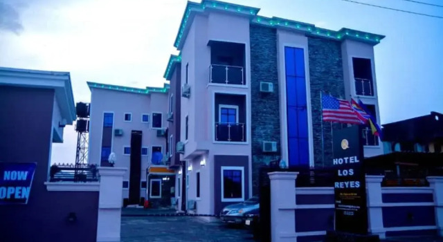 Hotel Los Reyes, Buchen Sie Hotel Günstige Hotels in Ikpoba-Okha