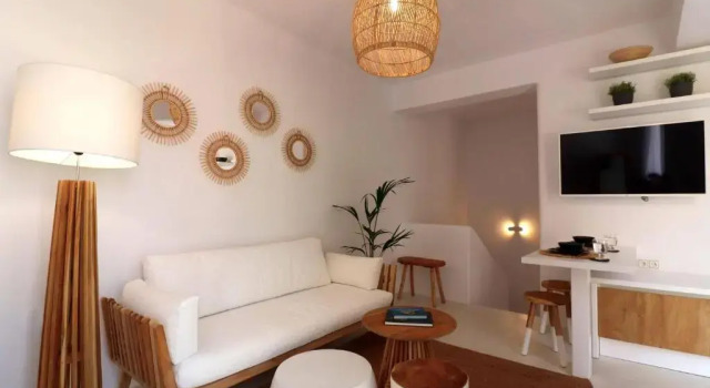 The Nine Graces - Agia Anna Beach Apartements