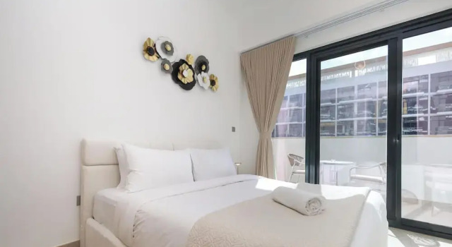 Stylish Riviera Studio Near Downtown, Забронировать Апартаменты/квартира Отели Дубая с бассейном, Бассейн