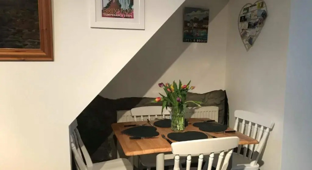 Saltys Cottage, Brixham - 2 min walk to the harbour, Book Hotel Hoteller i Brixham med parkering, nær Brixham Marina, Parkering