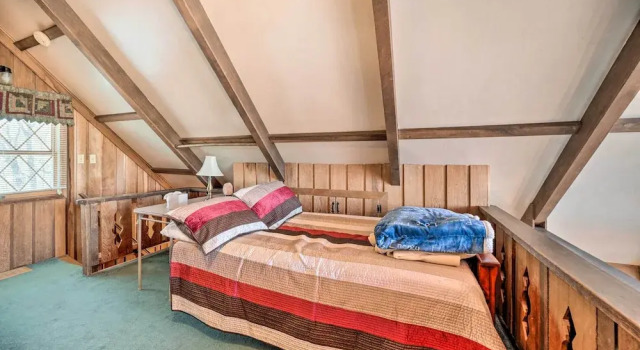 Chalet w/ Mtn Views & Golf Course Access!, Buchen Sie Chalet Sky Valley Georgia