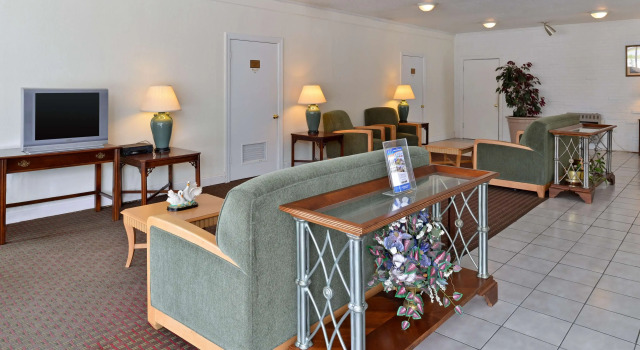 Motel 6 Pocomoke City, MD