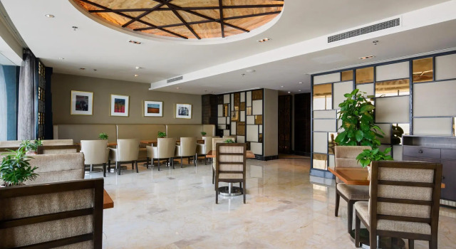 Lake View Hotel