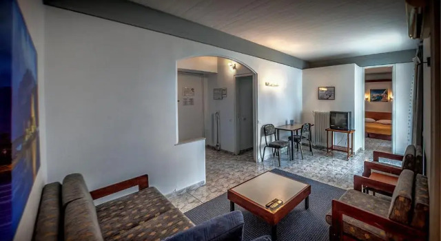Апартаменты Superior Zina Hotel Apartments