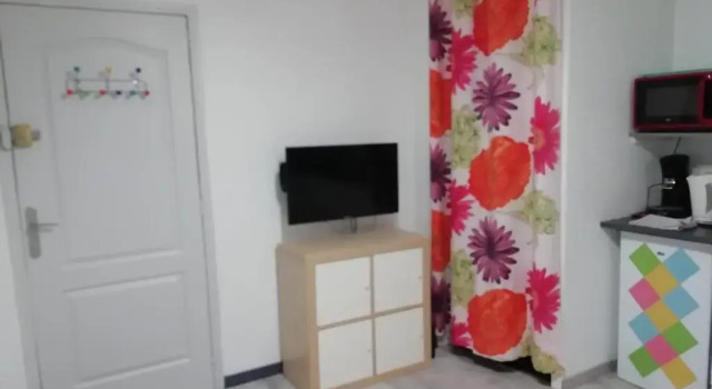 Апартаменты Studio Cosy Tout Confort Gaillac Centre.