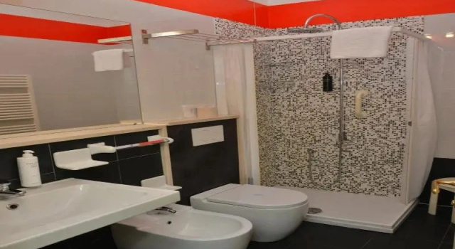 Трёхместный номер Standard с балконом Hotel Luna