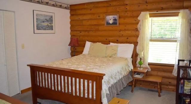 Duck Inn Log House, Rezerwuj Hotel Lincoln City Oregon Coast