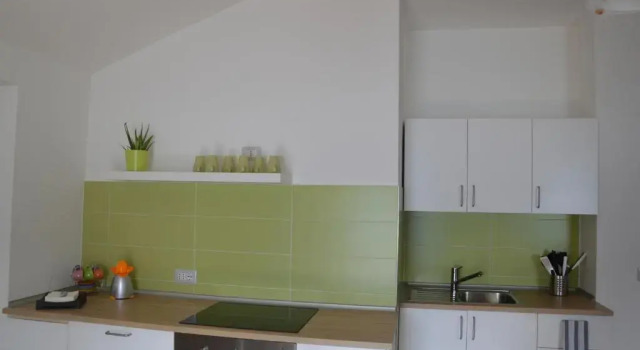Lierna Beach Apartments, Book Lejlighed Lierna Como