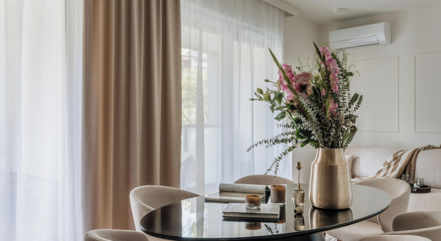Апартаменты Classic с балконом и с видом на внутренний двор Electra Apartments