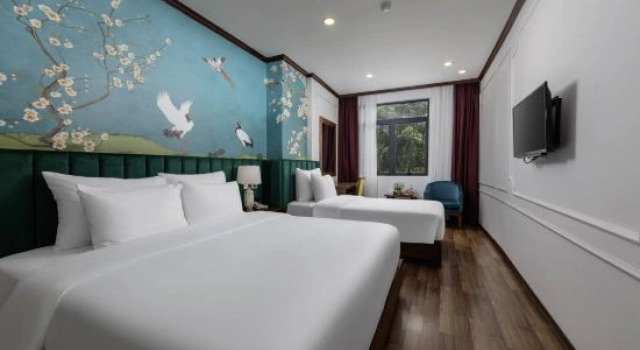 Номер Deluxe Hanoi Central Westlake Hotel