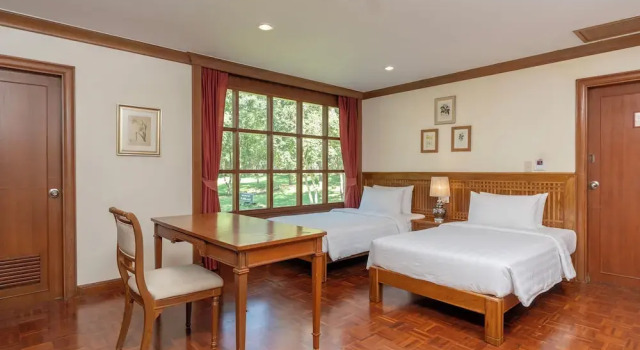 Четырёхместный номер Deluxe с видом на реку Comsaed River Kwai Resort